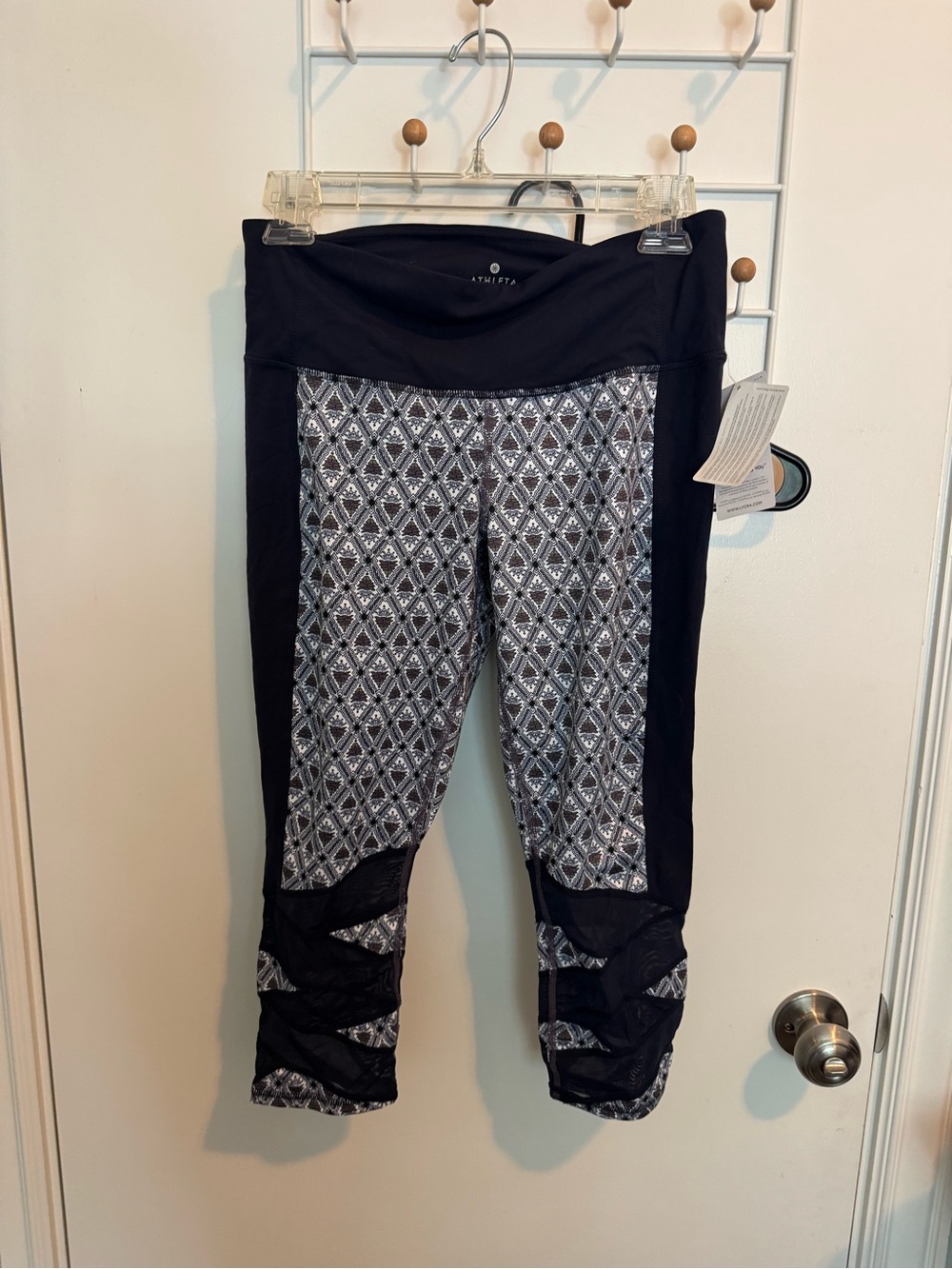 Athleta Navy and White Patterned Capri Leggings